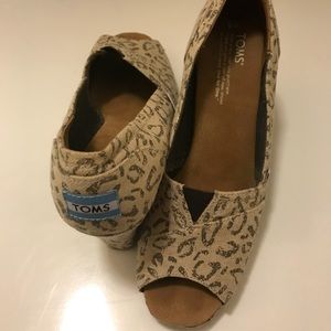 Toms Leopard Wedges - Size 9